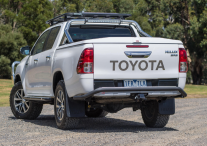 Tylny zderzak stalowy ARB Summit Raw - Toyota Hilux (2015 -)